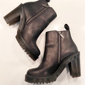 Dr Martens Magdalena Black Noir Blackout Heeled Boots